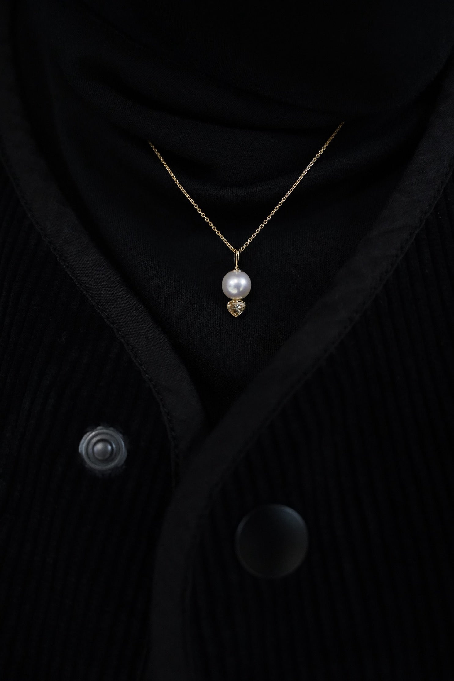 DIAMOND & PEARL NECKLACE (LIMITED)