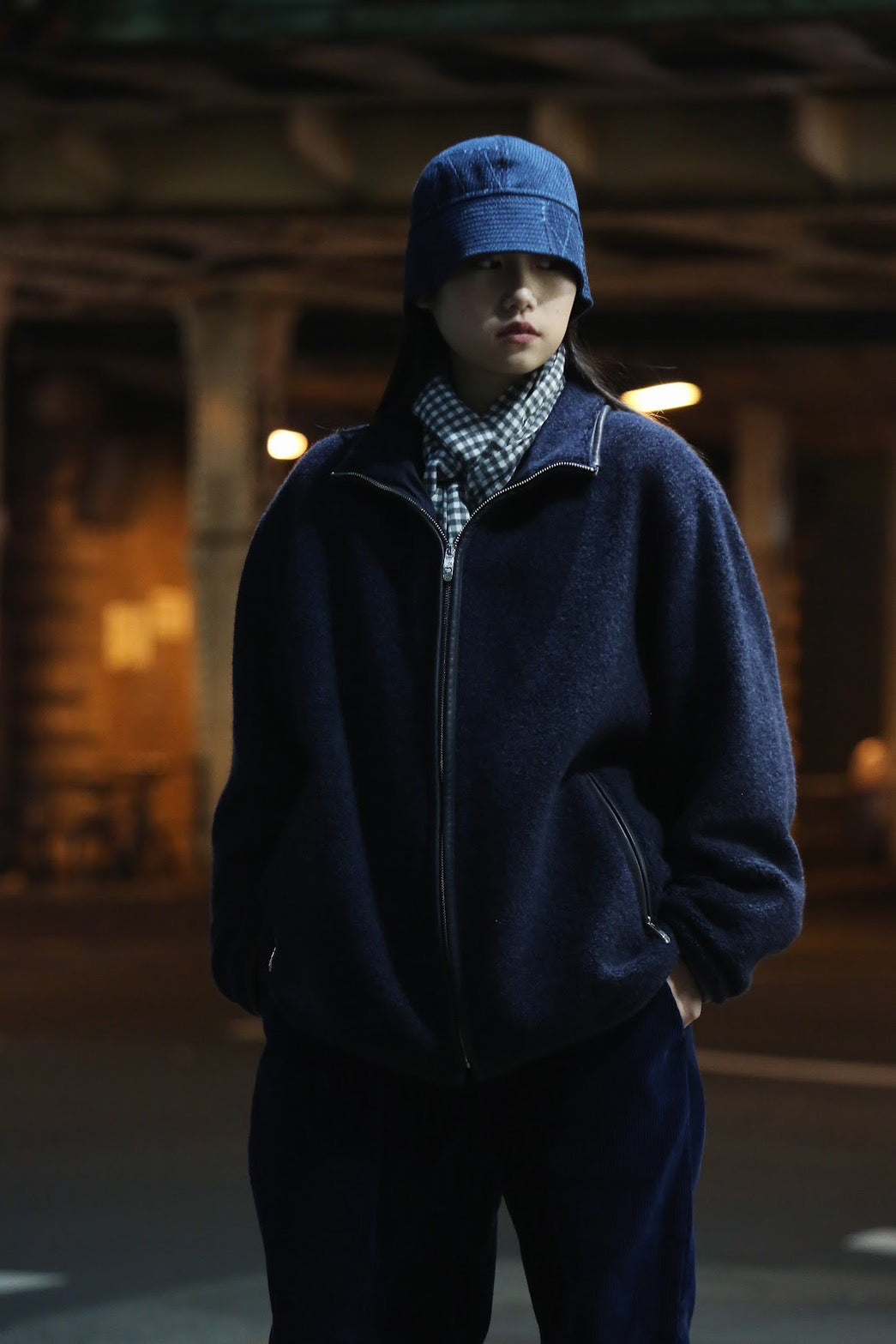 CASHMERE ZIP UP JACKET W / LEATHER PIPING (ENTREFINO)