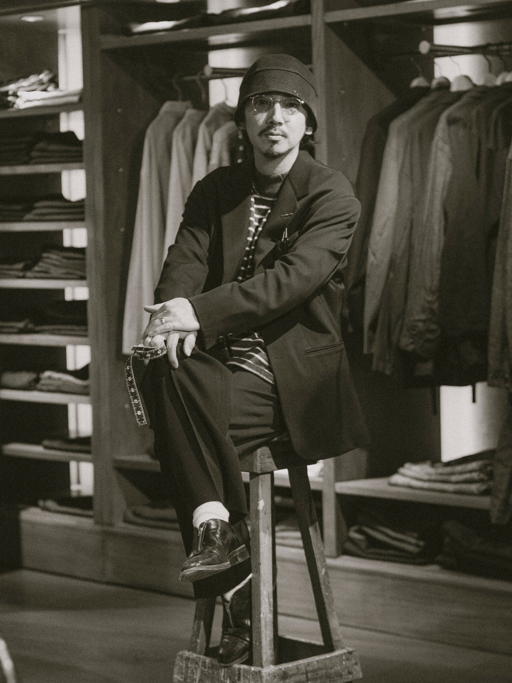 BLACK GABARDINE TAILORED SUIT