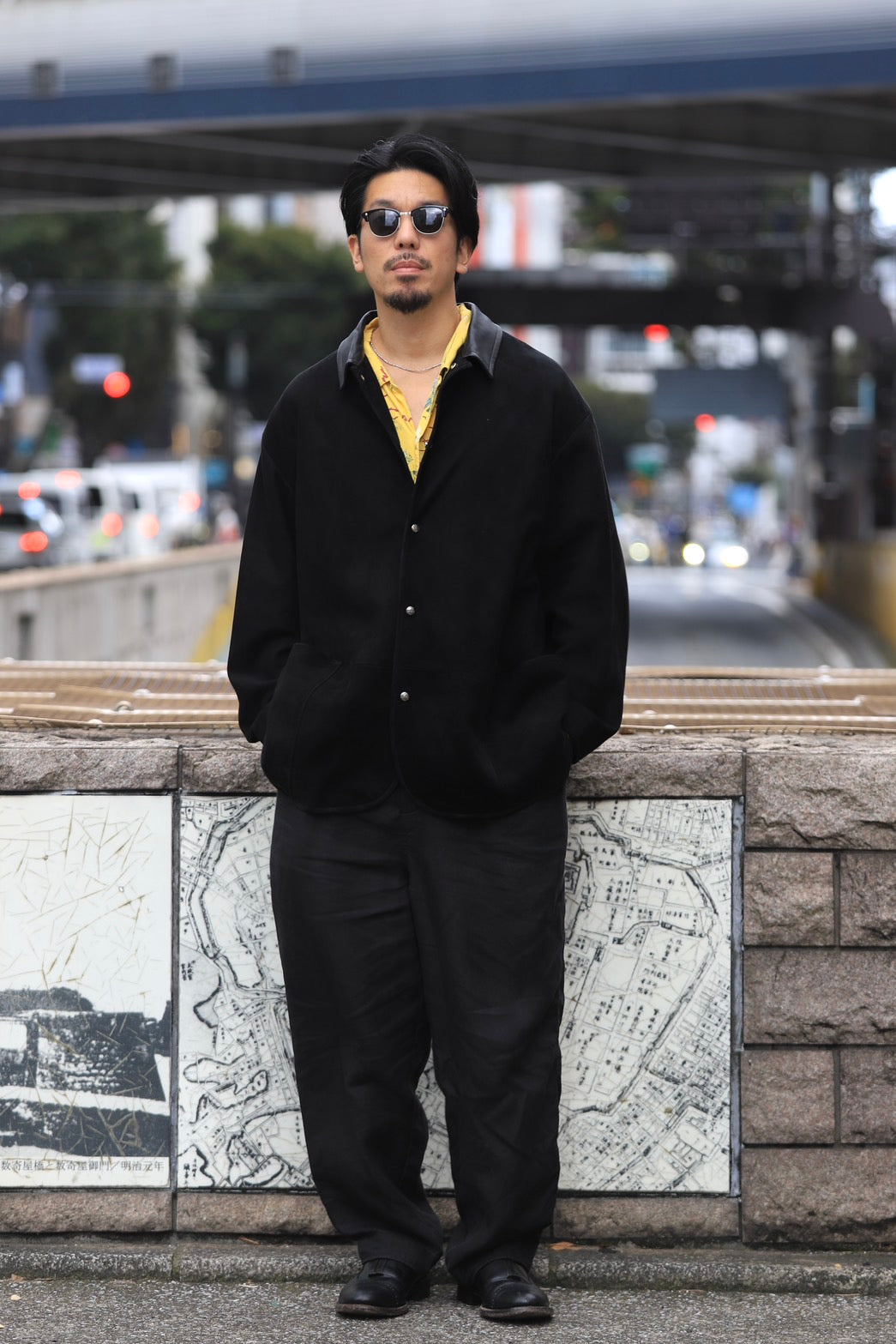 LEATHER SUEDE HORSE RIDING JACKET W / SILVER BUTTONS (ENTREFINO)