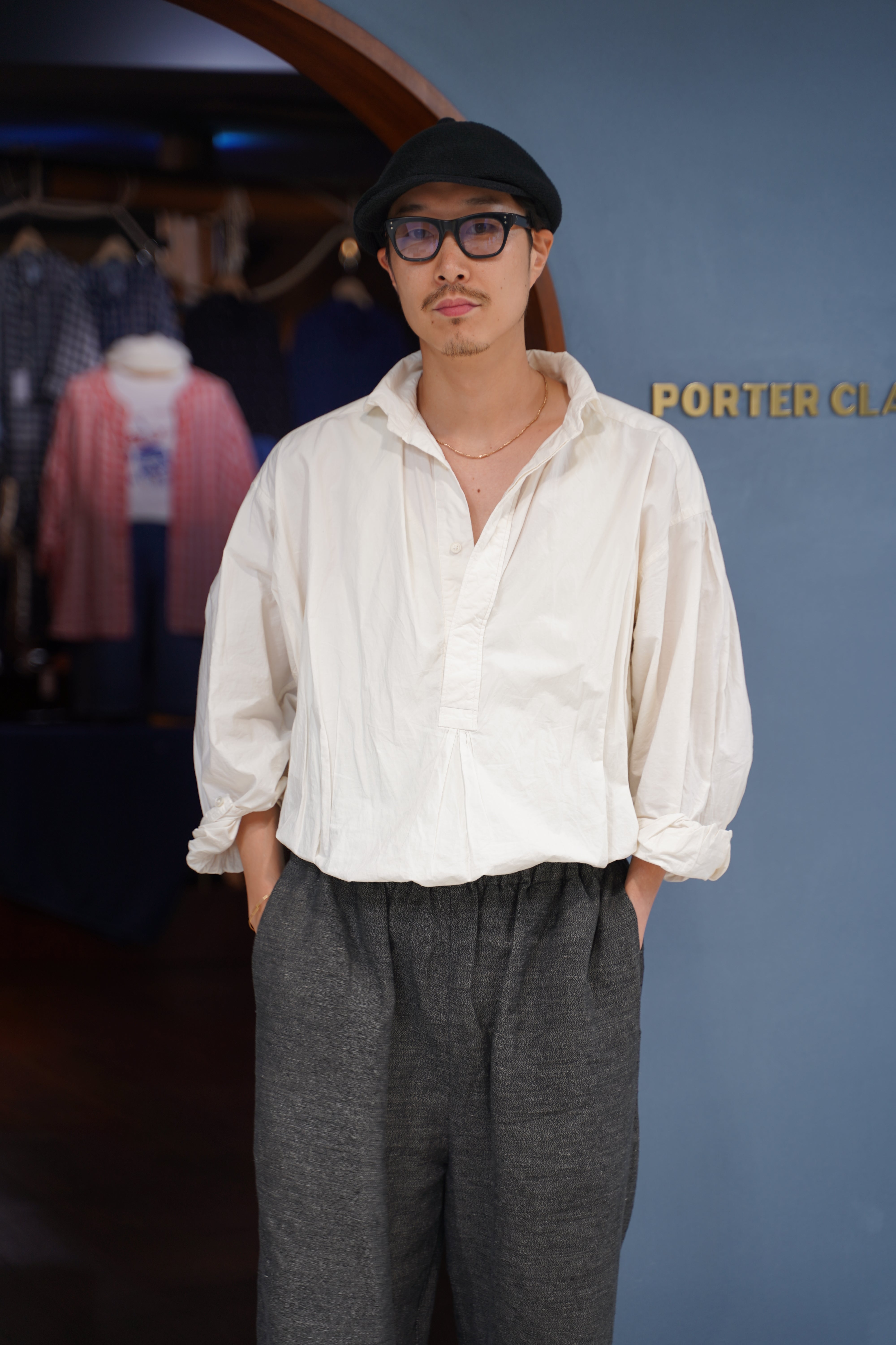 TRAVELER'S ARTIST SHIRT