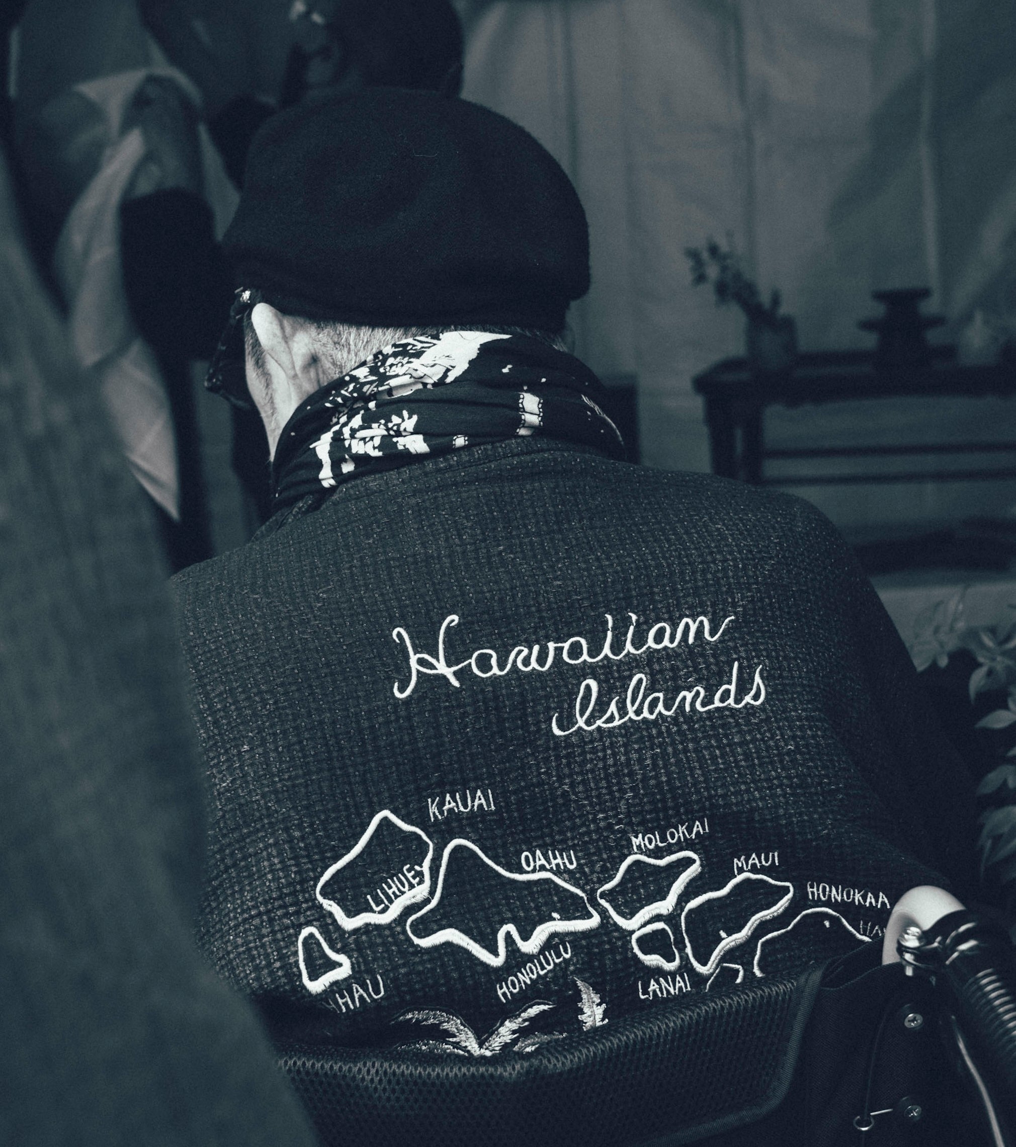 NEW SASHIKO LIGHT OLD HAWAII FRENCH JACKET WATCH CHAIN ITEM