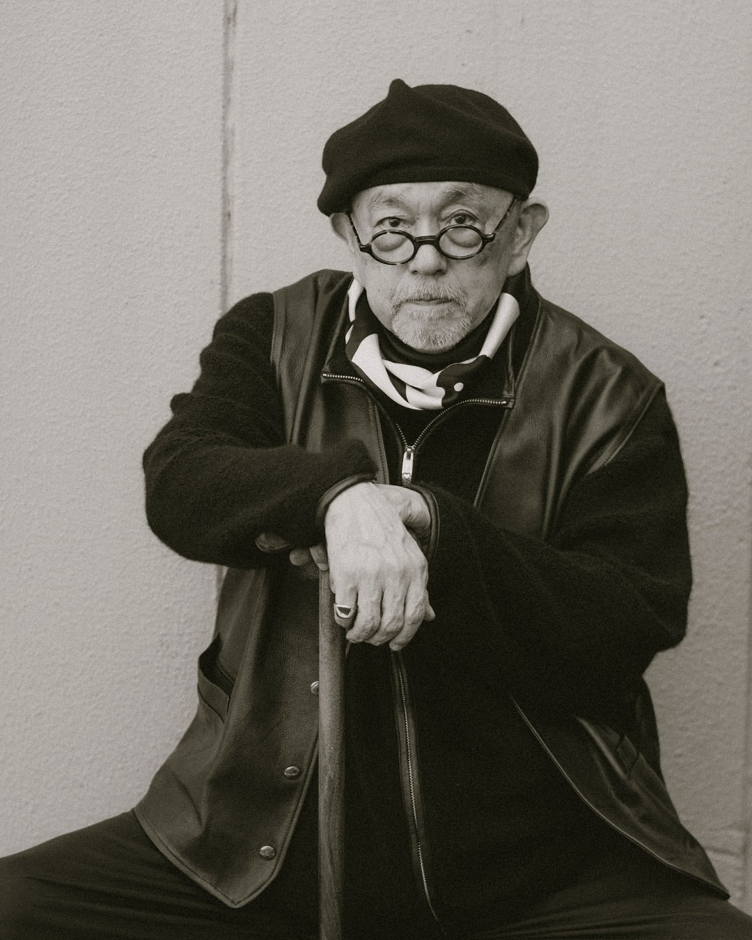 CASHMERE ZIP UP JACKET W / LEATHER PIPING (ENTREFINO)