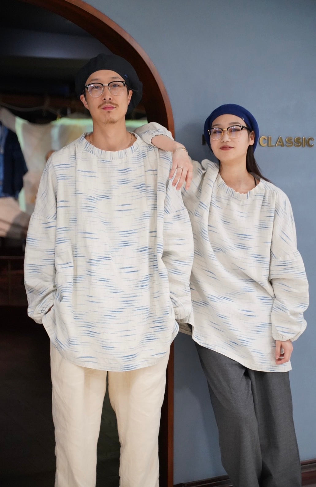 "PC EXCLUSIVE" OLD FRANCE INDIGO PRINT SMOCK