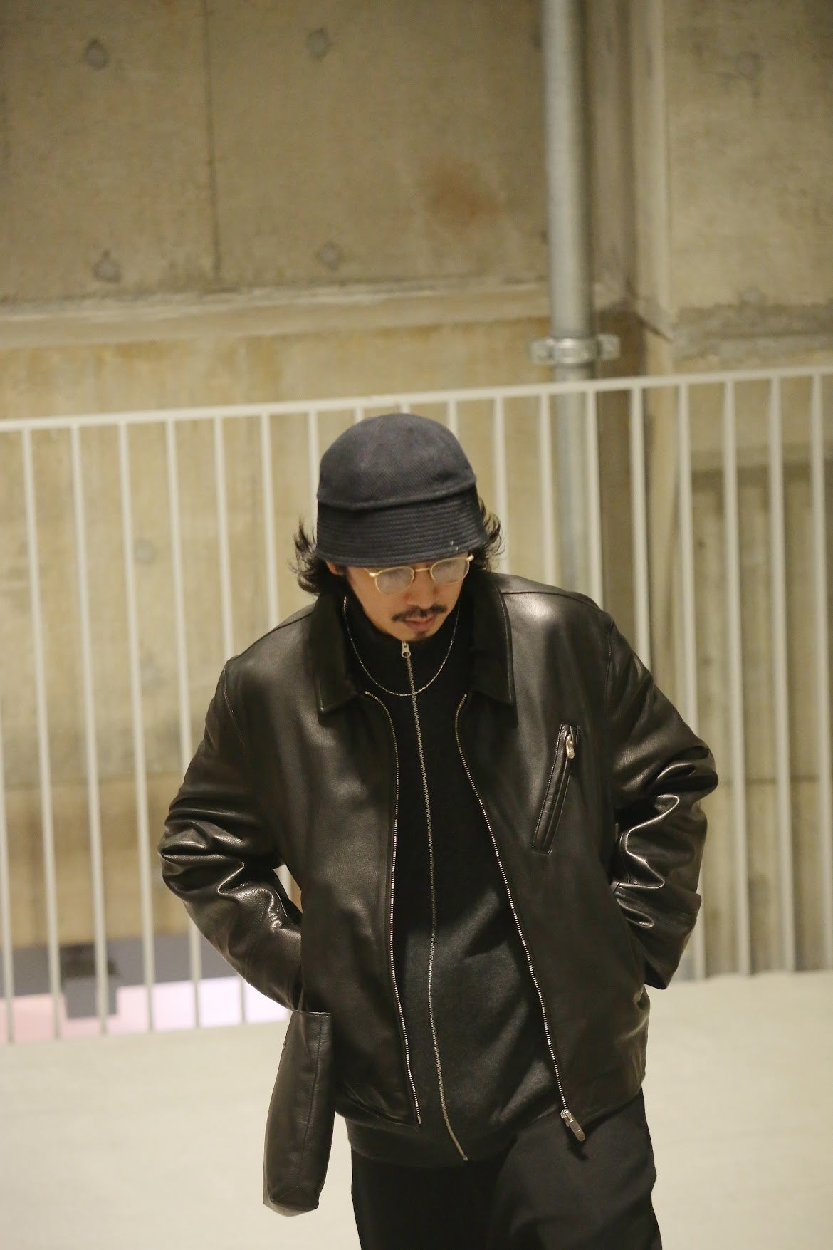 PC SINGLE RIDERS JACKET W / LOVE & PEACE SILVER