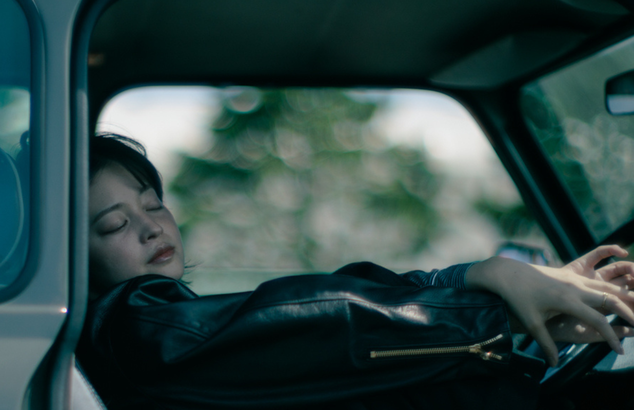 PC RIDERS JACKET W / LOVE & PEACE GOLD