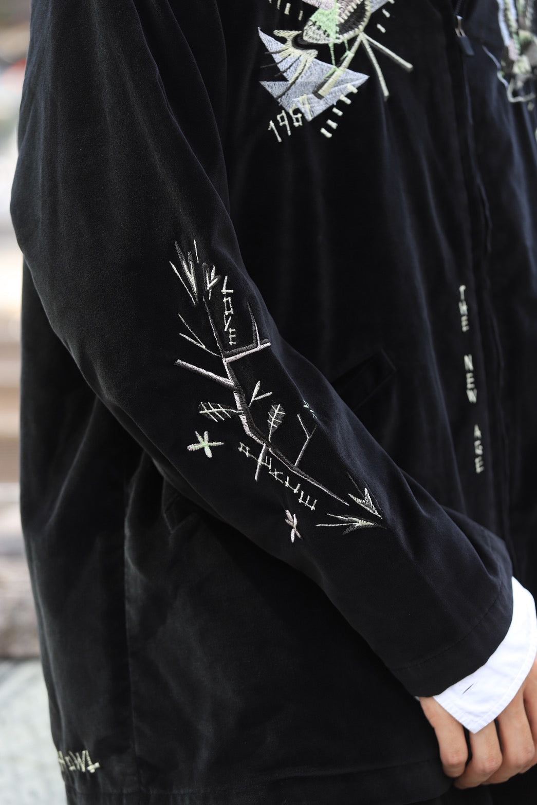 VELVETEEN HIPPIE SOUVENIR ZIP UP JACKET