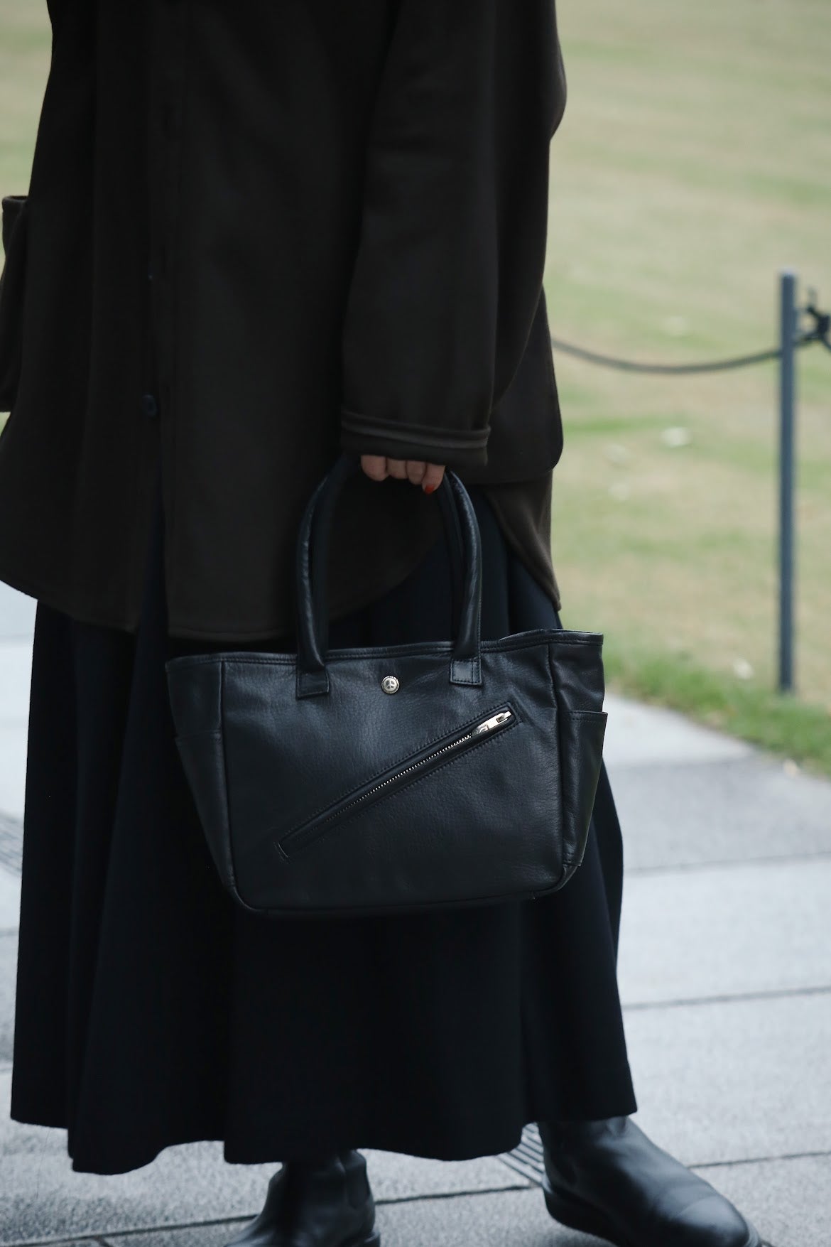 PC RIDERS LEATHER TOTE BAG S W / LOVE & PEACE SILVER