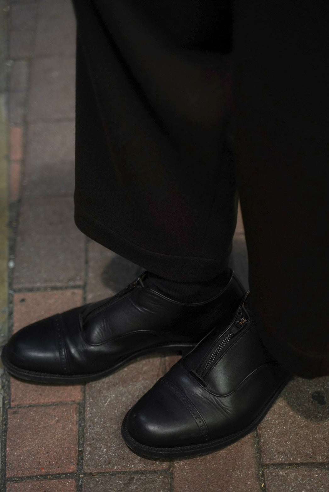 GENTLEMAN'S LEATHER ZIP SHOES (BLACK ZIP)