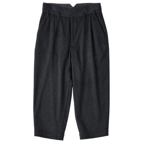 CHARCOAL GRAY / M