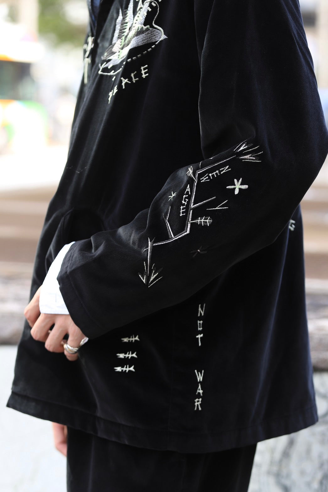 VELVETEEN HIPPIE SOUVENIR ZIP UP JACKET