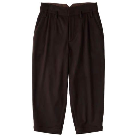 BROWN / M