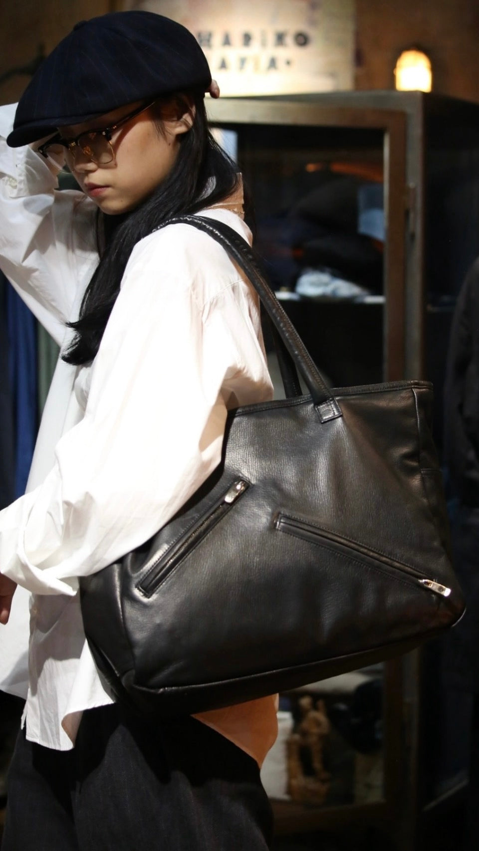 PC RIDERS LEATHER TOTE BAG L W / SILVER ZIPPER