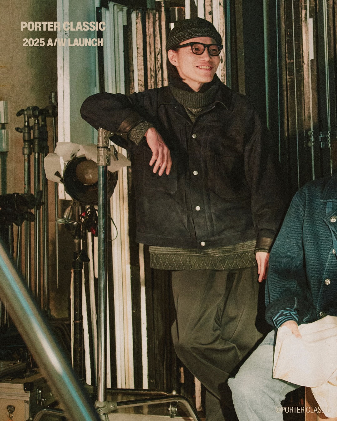 LEATHER SUEDE JACKET W / SILVER BUTTONS (ENTREFINO)