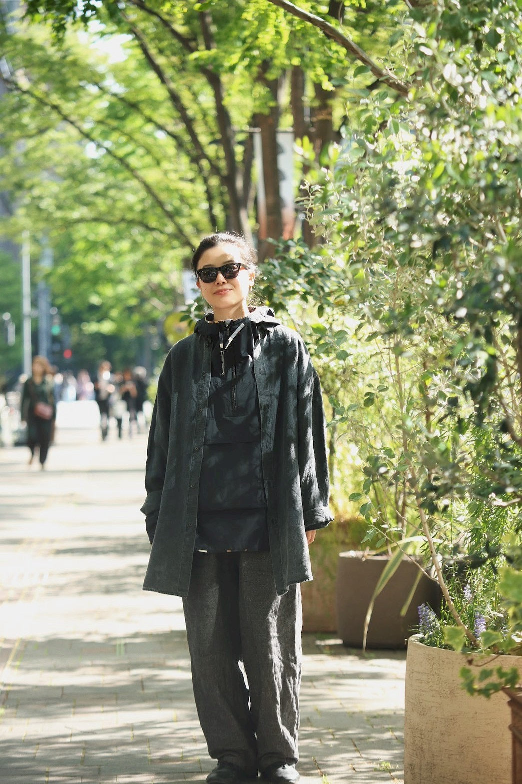 BLACK LINEN SHIRT JACKET