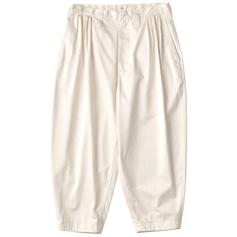 WHITE / S